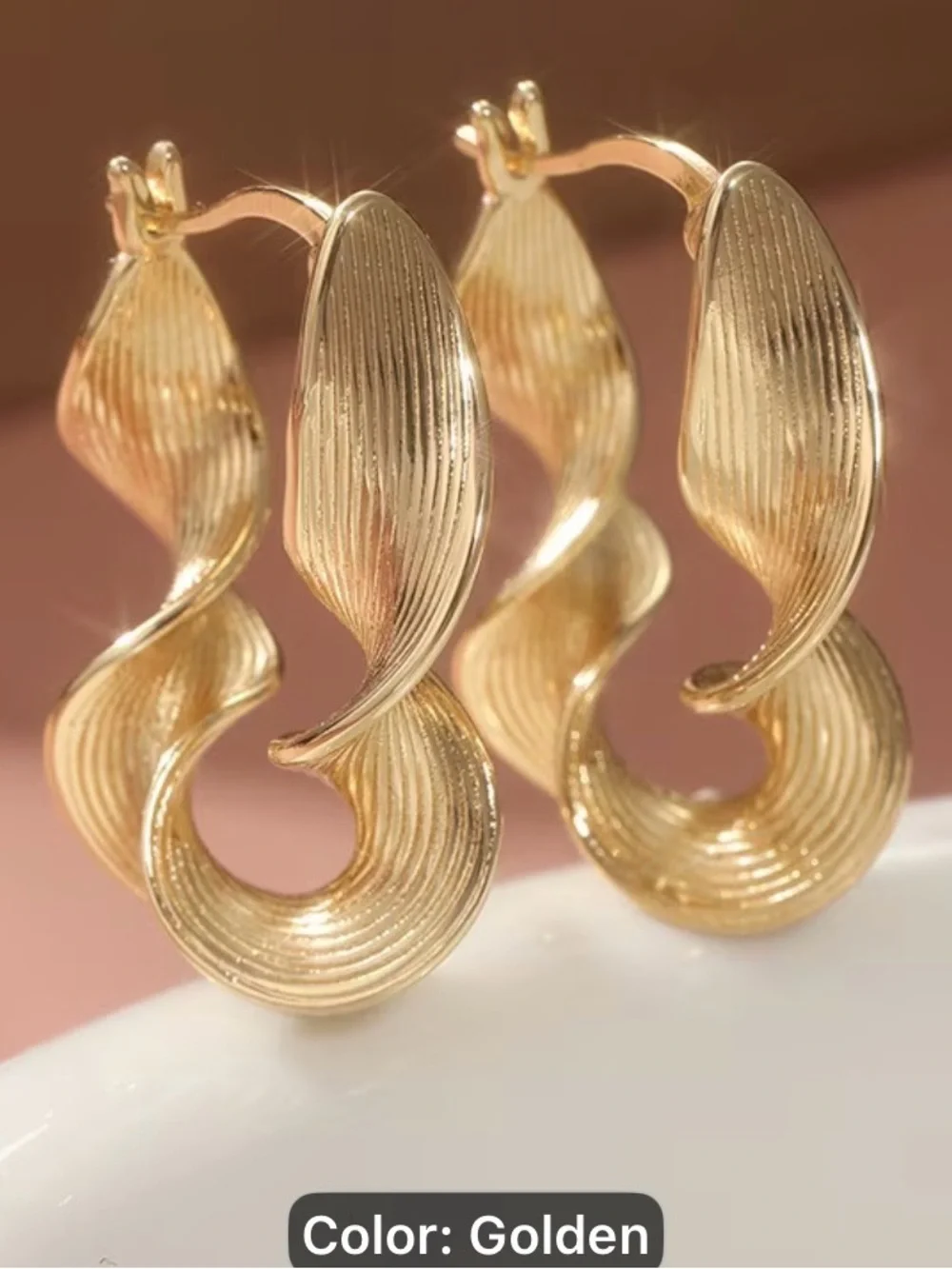 Vintage Hollow Golden Sculpted Wave Hoop Earrings - Women Jewelry